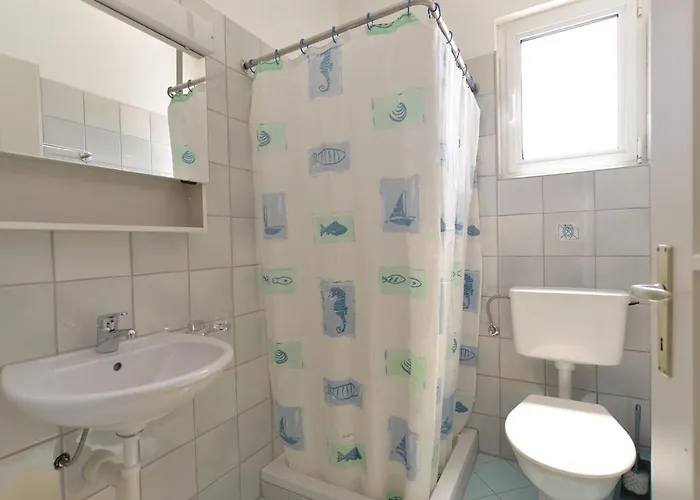 With Parking Space Stinjan, - 19643 *