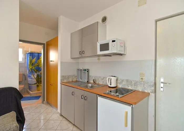 Διαμέρισμα With Parking Space Stinjan, - 19643