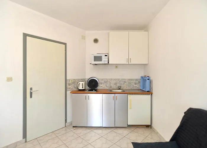 With Parking Space Stinjan, - 19643 Διαμέρισμα *