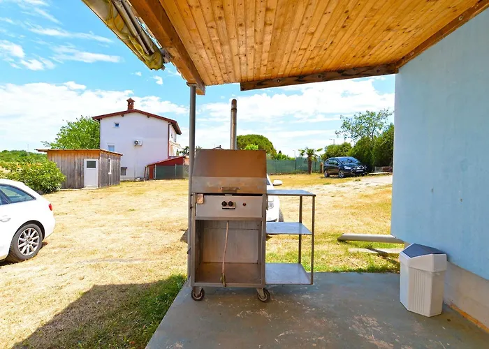 With Parking Space Stinjan, - 19643