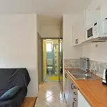 With Parking Space Stinjan, - 19643 Apartment